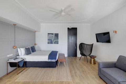 Regents Court Sydney - Kawana Tourism 31