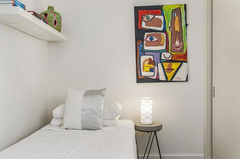 Summery, Spacious 4 Bed Home In Kurraba Point - Kawana Tourism 7
