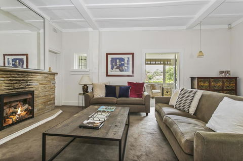 Summery, Spacious 4 Bed Home In Kurraba Point - Kawana Tourism 11