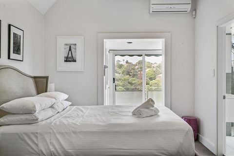 Summery, Spacious 4 Bed Home In Kurraba Point - Kawana Tourism 5