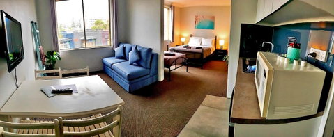 Manly Beachside Apartments - Kawana Tourism 10