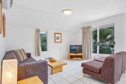 Eco Beach Resort - Kawana Tourism 28