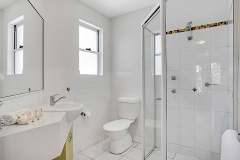 Eco Beach Resort - Kawana Tourism 24