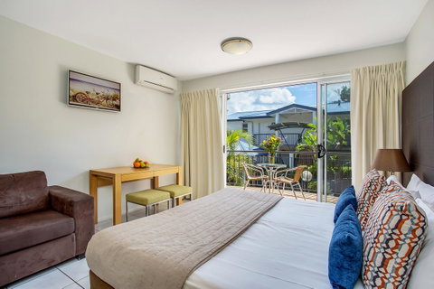 Eco Beach Resort - Kawana Tourism 10