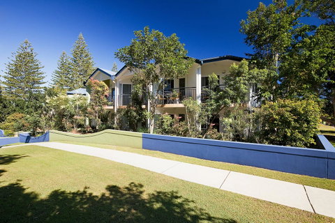 Eco Beach Resort - Kawana Tourism 1