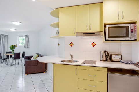 Eco Beach Resort - Kawana Tourism 33