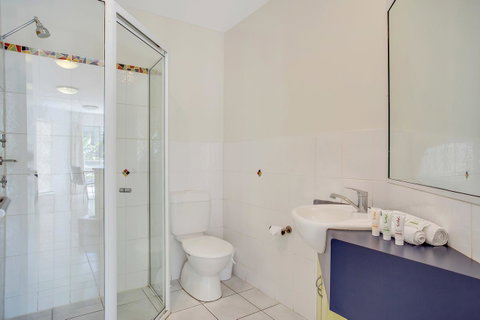 Eco Beach Resort - Kawana Tourism 11