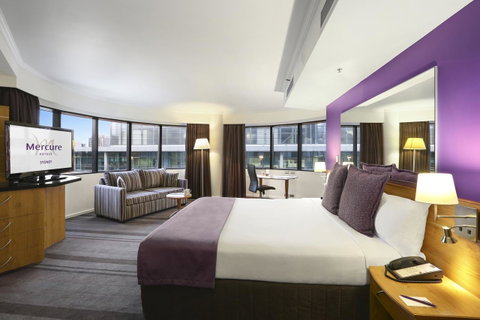 Mercure Sydney - Kawana Tourism 1