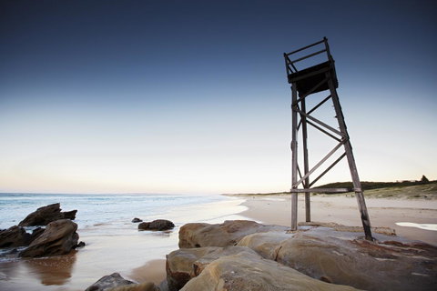 Charlestown Executive Apartments - Kawana Tourism 32