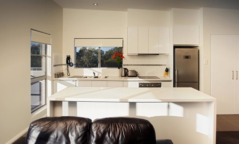 Charlestown Executive Apartments - Kawana Tourism 12