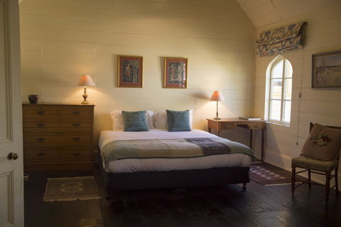 Hillview Heritage Hotel - Kawana Tourism 30