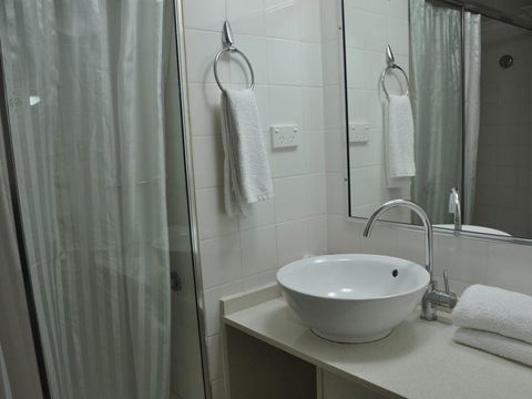 Accommodation Sydney - Hyde Park Plaza 38 College St Sydney - Kawana Tourism 32