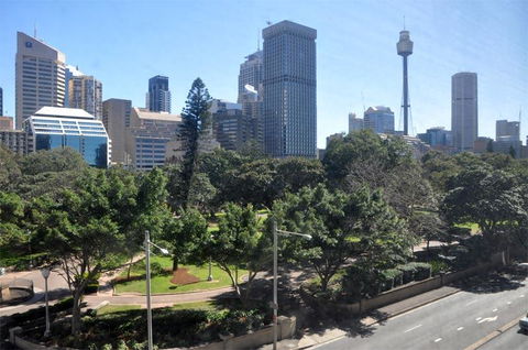 Accommodation Sydney - Hyde Park Plaza 38 College St Sydney - Kawana Tourism 24