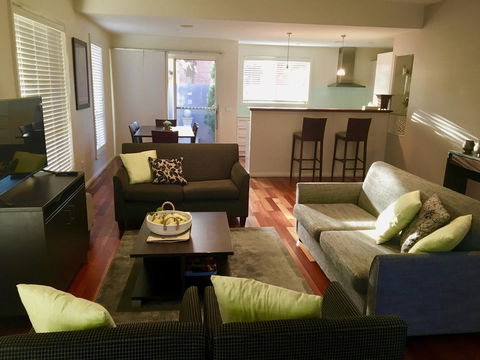 Encore Apartments - Kawana Tourism 0
