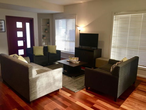 Encore Apartments - Kawana Tourism 5