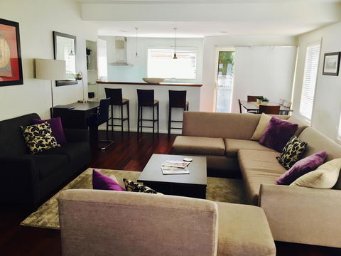 Encore Apartments - Kawana Tourism 1