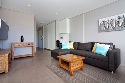 Gorgeous Coogee Views 2 Beds WT21 - Kawana Tourism 12