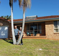 Twin Palms Holiday House at Lighthouse - Kawana Tourism