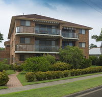 9 Braemar- skip hop and jump from everything - Kawana Tourism