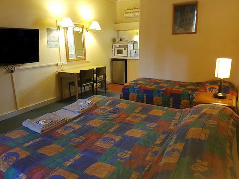 Temora Motel - Kawana Tourism 3