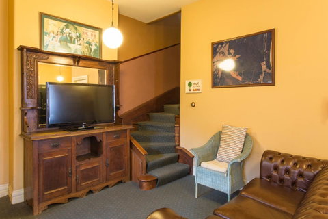 Australian Heritage Hotel - Kawana Tourism 6