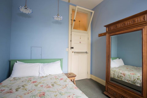 Australian Heritage Hotel - Kawana Tourism 16