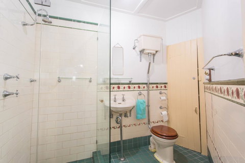 Australian Heritage Hotel - Kawana Tourism 11