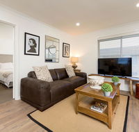 Sleeping in Style - Central  Sophisticated - Kawana Tourism