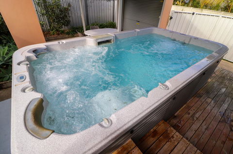 Interlude At Belmont - Kawana Tourism 3