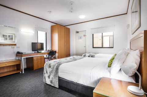 Mercure Darwin Airport Resort - Kawana Tourism 19