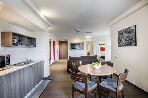 Novotel Darwin CBD - Kawana Tourism 7
