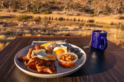 Glen Helen Lodge - Kawana Tourism 8