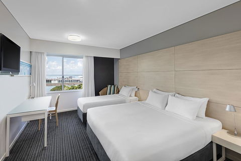 Vibe Hotel Darwin Waterfront - Kawana Tourism 15