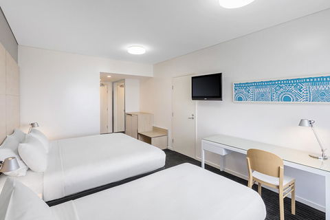Vibe Hotel Darwin Waterfront - Kawana Tourism 14