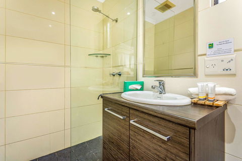 Quality Hotel Darwin Airport - Kawana Tourism 2