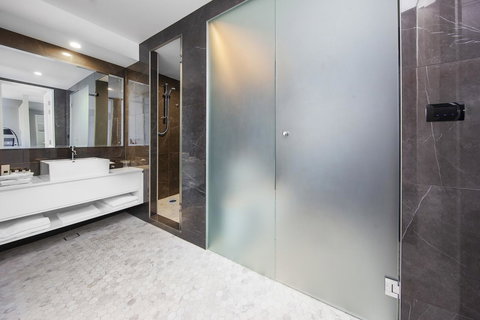 Canberra Rex Hotel - Kawana Tourism 38