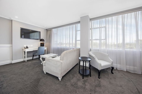 Canberra Rex Hotel - Kawana Tourism 31