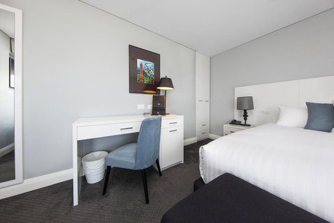 Canberra Rex Hotel - Kawana Tourism 25