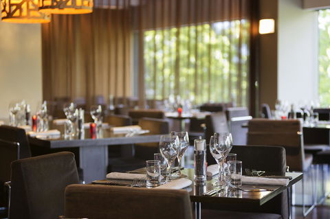 Novotel Canberra - Kawana Tourism 12