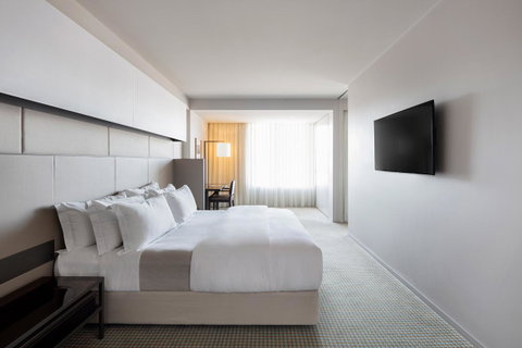 Hotel Realm - Kawana Tourism 9