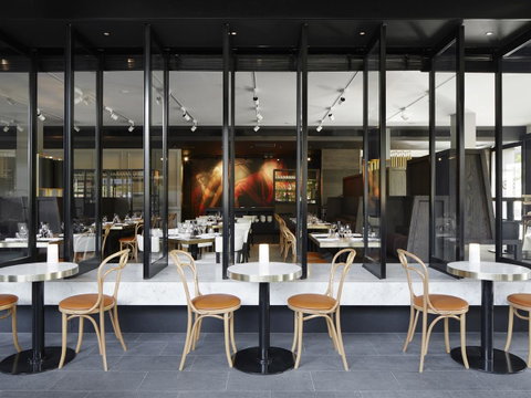 Hotel Realm - Kawana Tourism 32