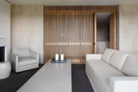 Hotel Realm - Kawana Tourism 20