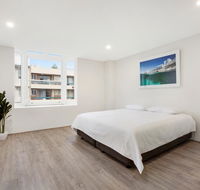 Bondi Beach Studio King Suite 2 - Kawana Tourism