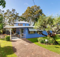 Bribie Beach House Waterfront directly across the road - Solander Esp Banksia Beach - Kawana Tourism