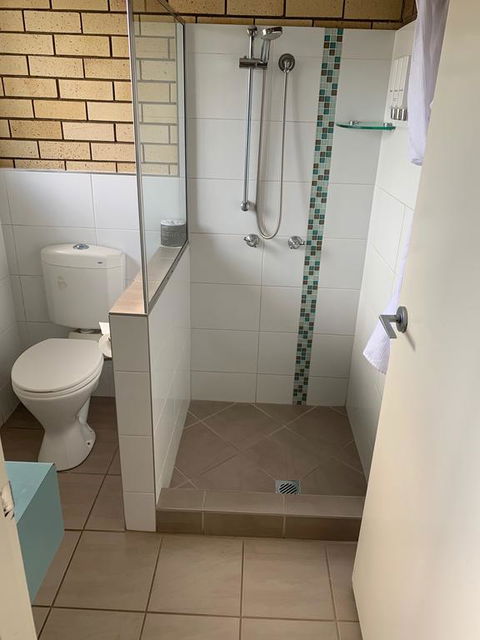 Bridge Street Motor Inn - Kawana Tourism 1
