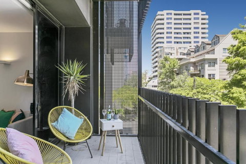 Bright Modern Apartment W Parking And Gym Near CBD - Kawana Tourism 1