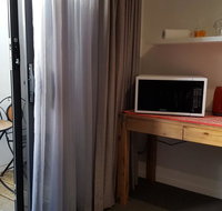 Brightwater Room for Rent on the Sunshine Coast - Kawana Tourism