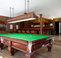 Brookfield Retreat - Large Holiday Home / Group Accommodation - Kawana Tourism