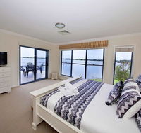 Brookwater- Waterfront on Lake Mulwala - Kawana Tourism