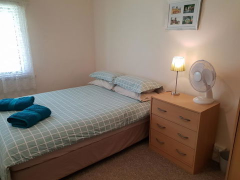 Browncoat Cottage Mudgee - Kawana Tourism 3